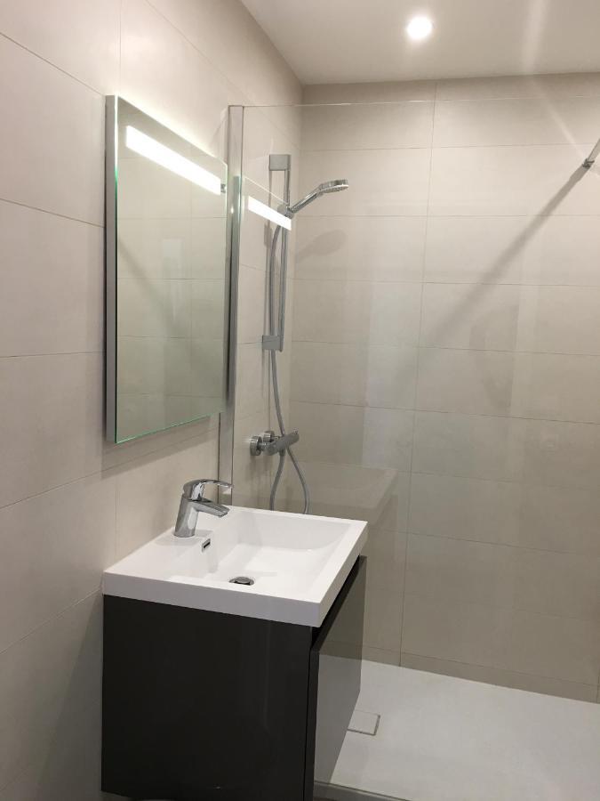 Appartement Chic Du Port Fréjus